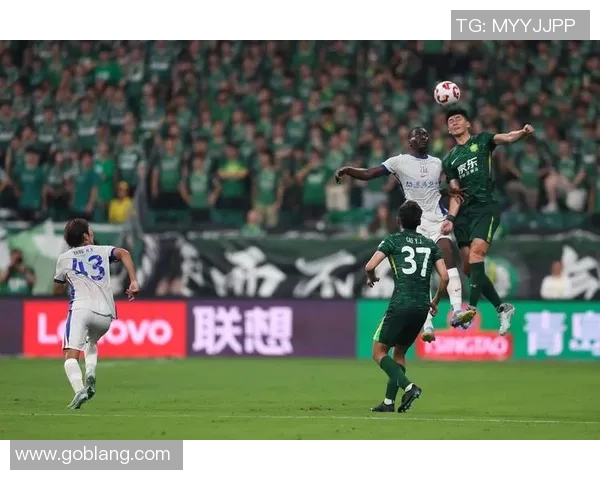 赛后分析:上海足球队与重庆足球队的战术意识与表现对比 赛后分析:上海足球队与重庆足球队的战术意识与表现对比