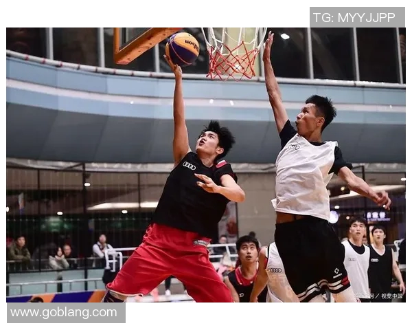 重庆篮球队的节奏揭秘：激情与技巧交织的赛场故事